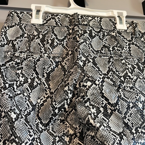 NWT Zara Faux Leather Animal Printed Pants XS Snakeskin Straight Leg Trouser - Picture 7 of 10